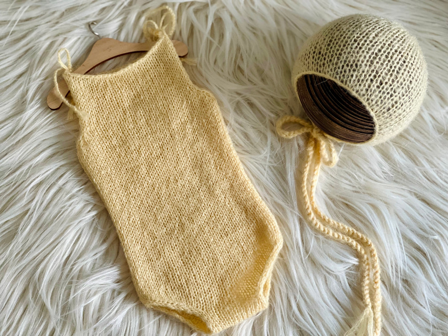 PALE YELLOW Mohair SET RTS